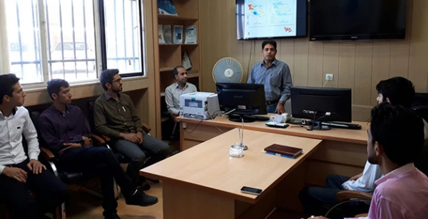 بازدید دانشجویان پردیس شهیدان پاک نژاد یزد از مرکز ملی تحقیقات و مطالعات باروری ابرها در ایران 3