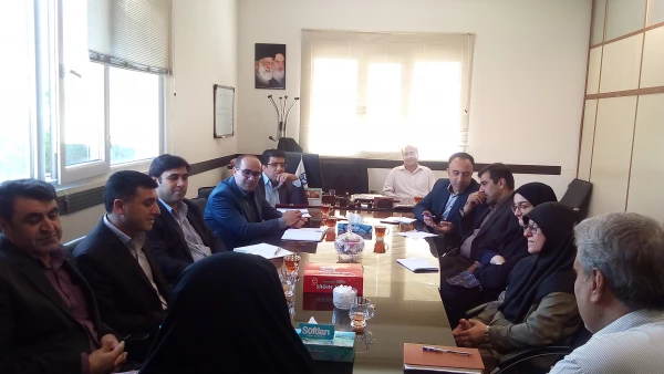 نشست مشترک اعضای کارگروه های "سیستم جامع اتوماسیون تغذیه" و "گیت تردد" با حضور نمایندگان و مسؤولان ستاد و صف در دفتر اداره کل دانشجویی برگزار شد 2