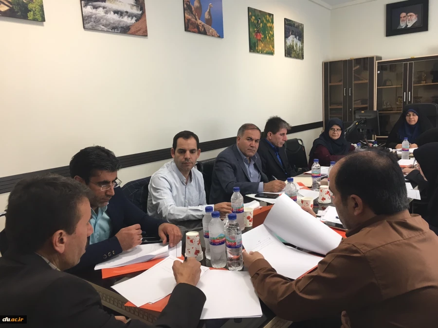 با حضور دکتر علی نژاد انجام شد:


جلسه بررسی طرح اندیشکده (اتاق فکر) 7