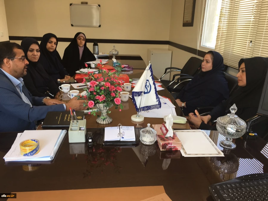 پیرو تفاهم نامه منعقد شده با وزارت بهداشت و درمان انجام گرفت:

جلسه هماهنگی با وزارت بهداشت و درمان به منظور بهره گیری از خدمات بهداشتی و درمانی 4