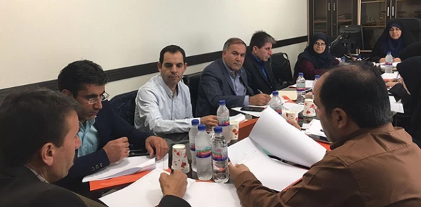 با حضور دکتر علی نژاد انجام شد:

جلسه بررسی طرح اندیشکده (اتاق فکر) 3