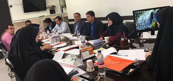 با حضور دکتر علی نژاد انجام شد:

جلسه بررسی طرح اندیشکده (اتاق فکر) 7