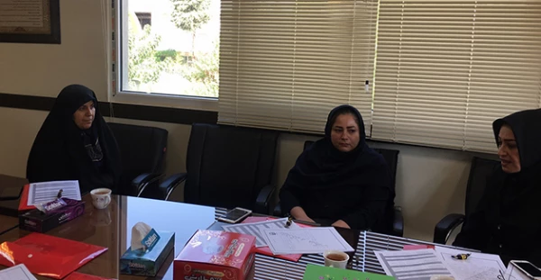 پیرو تفاهم نامه منعقد شده با وزارت بهداشت و درمان انجام گرفت:

جلسه هماهنگی با وزارت بهداشت و درمان به منظور بهره گیری از خدمات بهداشتی و درمانی 3