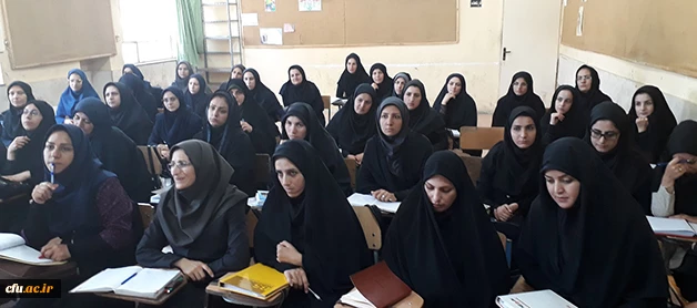 دکتر بیگی مسئول دفتر نهاد نمایندگی ولی فقیه در دانشگاه فرهنگیان آذربایجان غربی عنوان کرد:

معلمی عشق و هنر است ، افرادی مانند شهید حججی ها و فهمیده ها در کلاس های شما آموزش می بینند
 2