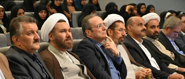 حجت الاسلام و المسلمین عابدی در آئین اختتامیه بیست و هفتمین جشنوراه فرهنگی و اجتماعی:

" بهار فرهنگی " دانشگاه فرهنگیان با آغاز سال تحصیلی 2