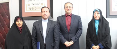 دکتر مهرمحمدی در جلسه انعقاد تفاهم نامه بین دانشگاه فرهنگیان و فدراسیون ورزش همگانی و تقدیر از دست اندرکاران المپیاد ورزشی:

به جشنواره ها و المپیادها، به عنوان متن و بخشی از برنامه نگاه کنیم