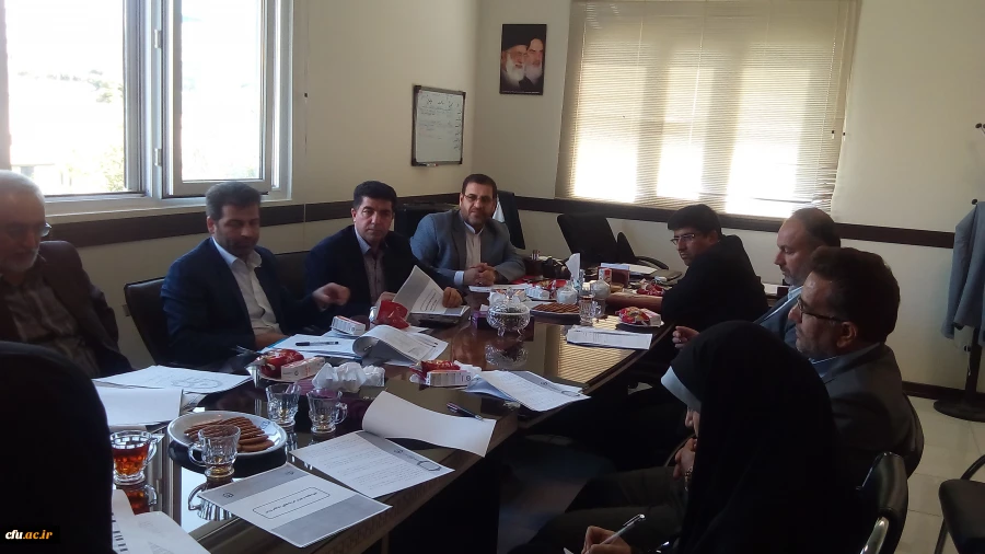 جلسه تدوین «شیوه نامه جدید وصول هزینه های شبانه روزی در سال تحصیلی 1397-1396» برگزار شد 3