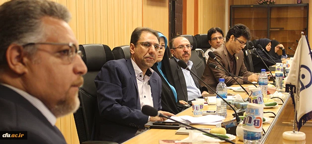 سرپرست دانشگاه در نشست ارزیابی برنامه عملکرد سال 96 عنوان کرد:

برنامه محوری از لوازم پایه و بنیادی رسیدن به چشم انداز است 2