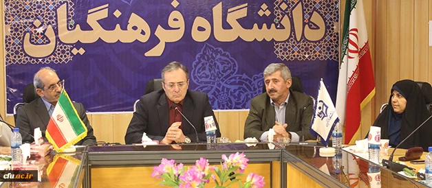 سرپرست دانشگاه در نشست ارزیابی برنامه عملکرد سال 96 عنوان کرد:

برنامه محوری از لوازم پایه و بنیادی رسیدن به چشم انداز است 5