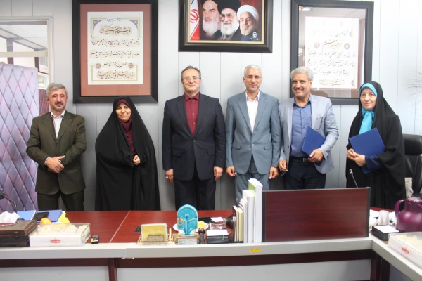 دکتر مهرمحمدی در جلسه انعقاد تفاهم نامه بین دانشگاه فرهنگیان و فدراسیون ورزش همگانی و تقدیر از دست اندرکاران المپیاد ورزشی:

به جشنواره ها و المپیادها، به عنوان متن و بخشی از برنامه نگاه کنیم 2