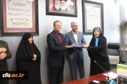 دکتر مهرمحمدی در جلسه انعقاد تفاهم نامه بین دانشگاه فرهنگیان و فدراسیون ورزش همگانی و تقدیر از دست اندرکاران المپیاد ورزشی:

به جشنواره ها و المپیادها، به عنوان متن و بخشی از برنامه نگاه کنیم 4