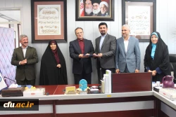 دکتر مهرمحمدی در جلسه انعقاد تفاهم نامه بین دانشگاه فرهنگیان و فدراسیون ورزش همگانی و تقدیر از دست اندرکاران المپیاد ورزشی:

به جشنواره ها و المپیادها، به عنوان متن و بخشی از برنامه نگاه کنیم 5