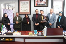 دکتر مهرمحمدی در جلسه انعقاد تفاهم نامه بین دانشگاه فرهنگیان و فدراسیون ورزش همگانی و تقدیر از دست اندرکاران المپیاد ورزشی:

به جشنواره ها و المپیادها، به عنوان متن و بخشی از برنامه نگاه کنیم 7