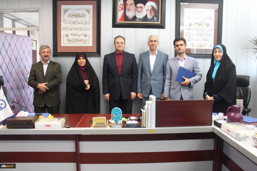 دکتر مهرمحمدی در جلسه انعقاد تفاهم نامه بین دانشگاه فرهنگیان و فدراسیون ورزش همگانی و تقدیر از دست اندرکاران المپیاد ورزشی:

به جشنواره ها و المپیادها، به عنوان متن و بخشی از برنامه نگاه کنیم 10