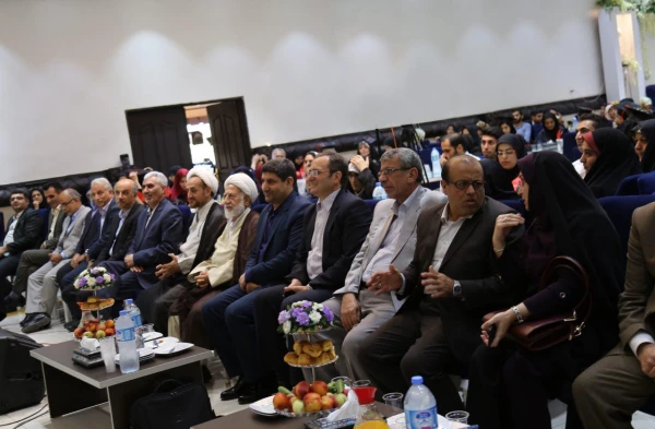 دکتر مهرمحمدی در مراسم دانش آموختگی دانشجویان گلستان:

به منظور توسعه حرفه ای دانشجو معلمان به  زودی شبکه اختصاصی یادگیری در دانشگاه فرهنگیان راه اندازی می شود 2