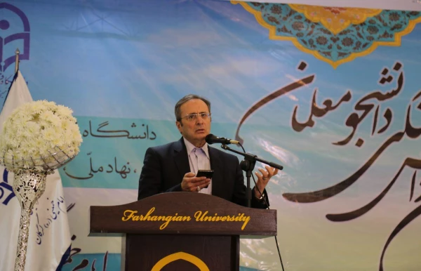 دکتر مهرمحمدی در مراسم دانش آموختگی دانشجویان گلستان:

به منظور توسعه حرفه ای دانشجو معلمان به  زودی شبکه اختصاصی یادگیری در دانشگاه فرهنگیان راه اندازی می شود 2