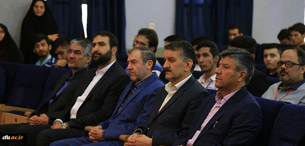 دکتر عروف زاد سرپرست مدیریت پردیس های استان اصفهان در مراسم افتتاحیه دومین دوره فیلم سازی:  

فیلم ها و تصاویر بهترین ابزار برای انتقال اندیشه ها هستند 3