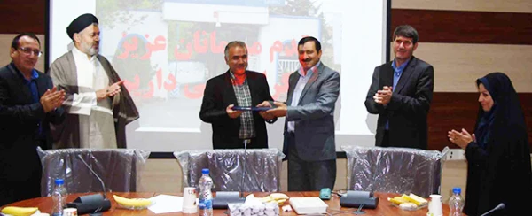 با حضور دکتر علی خاکی برگزار شد:

معارفه سرپرست پردیس علامه امینی(ره)   تبریز
 3