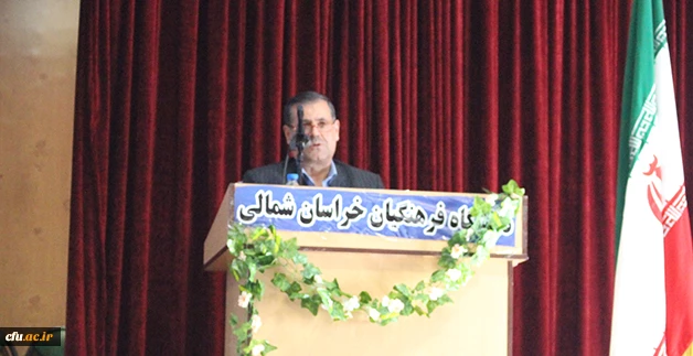 دکتر ساکی در دومین همایش مدیران میزبان دانش اموختگان خراسان شمالی:

توسعه کشور از طریق تعلیم و تربیت و تعالی معلمان حاصل می شود 4