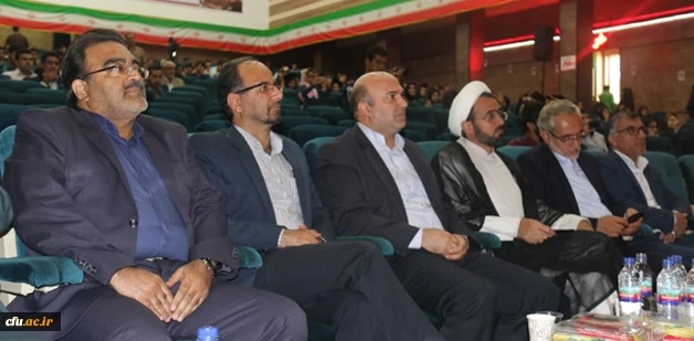 آیت الله ناصری در جشن دانش آموختگی دانشجومعلمان ورودی 92 پردیس های استانی یزد:

در حرفه معلمی احساس مسئولیت کنید چون پیش خدا پاسخگو خواهید بود
 10