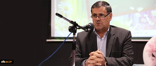 دکتر ساکی در گردهمایی مدیران مدارس و مسوولان آموزش و پرورش منطقه 11 تهران بمناسبت آغاز سال تحصیلی جدید :

مدیران مدارس ، توسعه دانش آموزش محتوای معلمان Pckرا در دستور خود قرار دهند 2