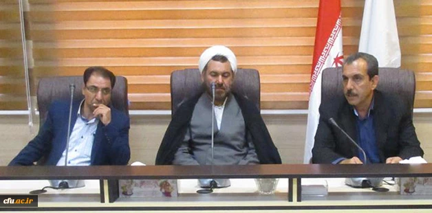 حجت الاسلام و المسلمین عابدی معاون فرهنگی و اجتماعی دانشگاه فرهنگیان در جمع کارکنان دانشگاه فرهنگیان ایلام:

یکی از ارکان تحول، دانشگاه فرهنگیان است 5