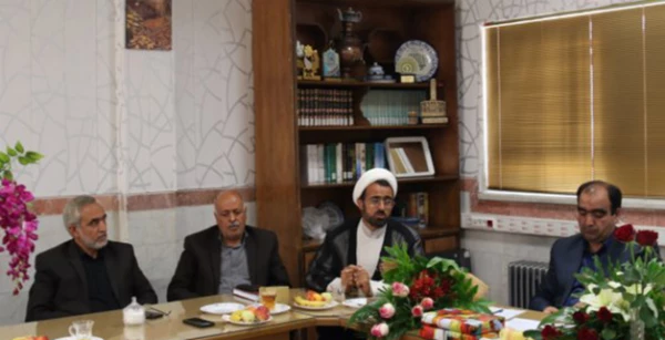 آیین تکریم و معارفه معاونان پردیس فاطمه الزهرا(س) یزد برگزار شد 2