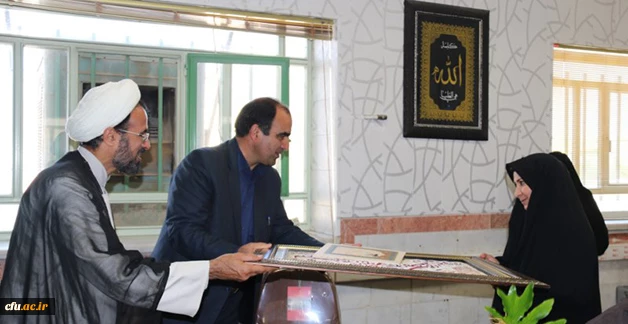 آیین تکریم و معارفه معاونان پردیس فاطمه الزهرا(س) یزد برگزار شد 4