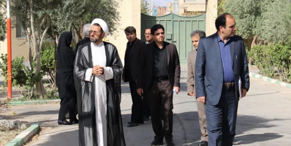 آیین تکریم و معارفه معاونان پردیس فاطمه الزهرا(س) یزد برگزار شد 7