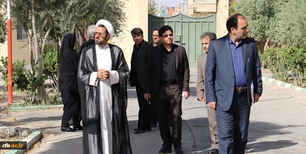 آیین تکریم و معارفه معاونان پردیس فاطمه الزهرا(س) یزد برگزار شد 7