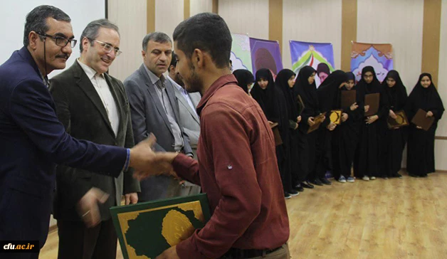 با حضور سرپرست دانشگاه فرهنگیان برگزار شد:

آیین آغاز سال تحصیلی دانشگاه فرهنگیان هرمزگان 6