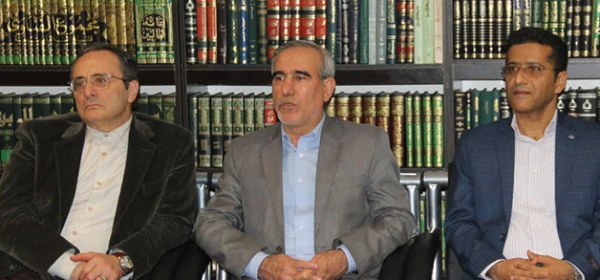 حضرت آیت الله نعیم آبادی نماینده ولی فقیه و امام جمعه بندرعباس در دیدار با سرپرست دانشگاه فرهنگیان:

تاسیس دانشگاه فرهنگیان پاسخی به نیاز جامعه است، از این دانشگاه حمایت میکنیم 2