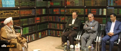 حضرت آیت الله نعیم آبادی نماینده ولی فقیه و امام جمعه بندرعباس در دیدار با سرپرست دانشگاه فرهنگیان:

تاسیس دانشگاه فرهنگیان پاسخی به نیاز جامعه است، از این دانشگاه حمایت میکنیم