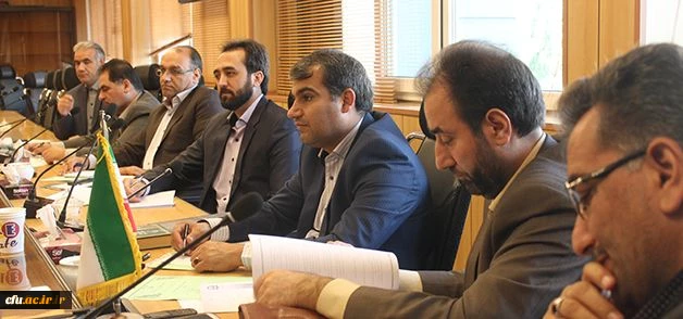 گروه کانونی ناهمگن تدوین مدل شایستگی حرفه ای سرپرستان شبانه روزی