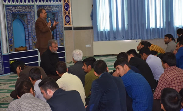 در جلسه ی توجیهی دانشجو معلمان ورودی 96 دانشگاه فرهنگیان خراسان جنوبی:

معلمی فکور و خردمند و چند بعدی باشیم 2