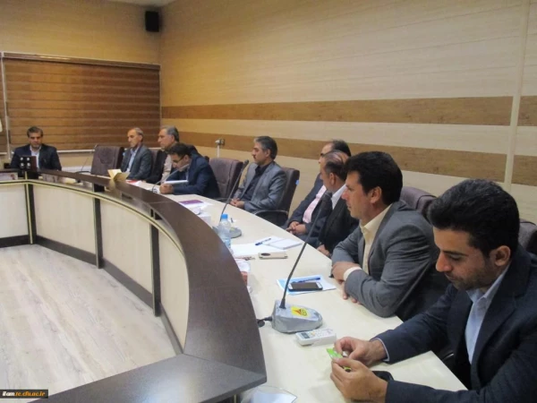 حضور آقای آقاخانی، مدیر کل برنامه ریزی، خدمات و رفاه دانشجویی، در جمع کارکنان دانشگاه فرهنگیان ایلام؛ 3