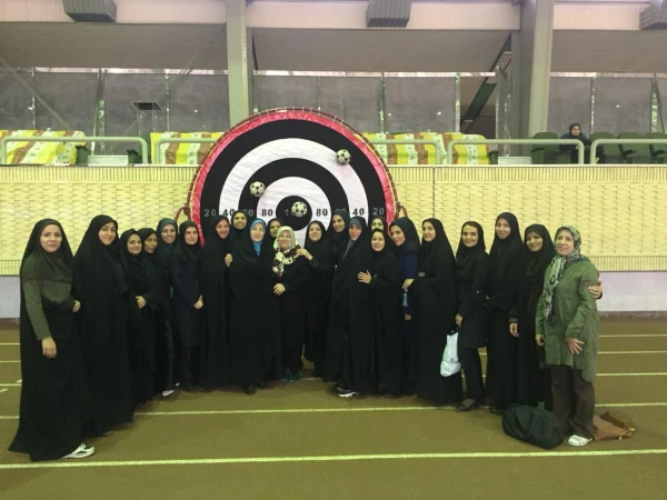 به مناسبت گرامیداشت هفته تربیت بدنی برگزار گردید :

مسابقه ورزش همگانی کارکنان خانم سازمان مرکزی 2