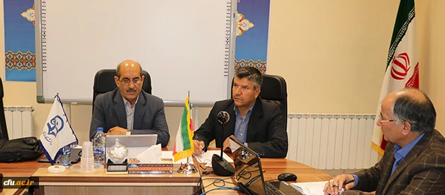 با حضور دکتر تاجیک اسمعیلی قائم مقام دانشگاه فرهنگیان برگزار شد:

 نشست و هم اندیشی منطقه 7 کشوری  دانشگاه فرهنگیان 3