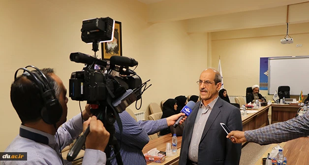 قائم مقام دانشگاه فرهنگیان کشور در گفتگو با خبر نگار صدا و سیمای استان اصفهان :

تربیت نیروی متخصص مورد نیاز آموزش و پرورش هدف دانشگاه فرهنگیان است
 2