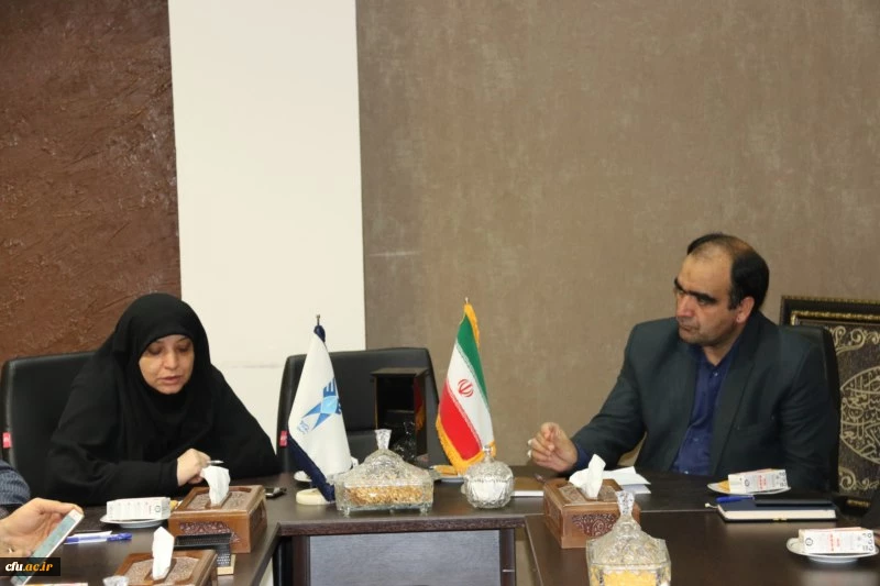 در راستای همکاری های آموزشی، پژوهشی و فرهنگی میان دانشگاه های استان :

امضای تفاهم نامه فیمابین دانشگاه آزاد اسلامی واحد یزد و دانشگاه فرهنگیان یزد
 5