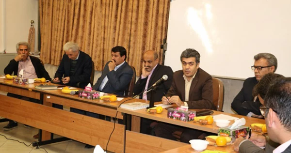 جلسه صمیمی مدیریت امور پردیس های استان قزوین با اساتید  دانشگاه 3