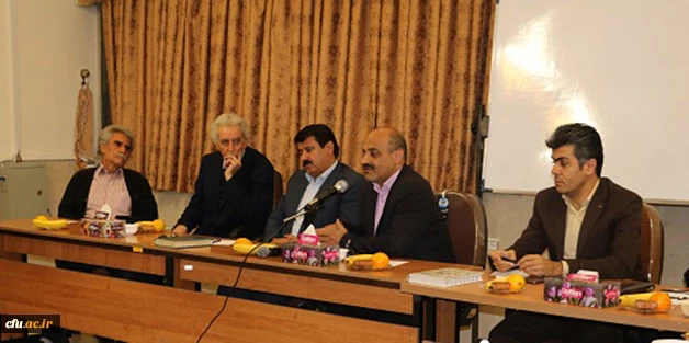 جلسه صمیمی مدیریت امور پردیس های استان قزوین با اساتید  دانشگاه 5