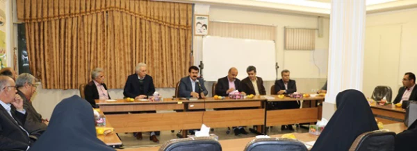 جلسه صمیمی مدیریت امور پردیس های استان قزوین با اساتید  دانشگاه 6