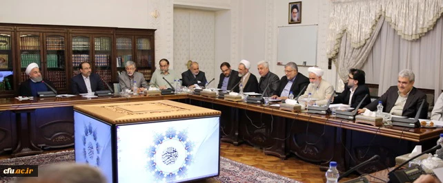 در جلسه شورای عالی انقلاب فرهنگی به ریاست دکتر روحانی صورت گرفت: 

معرفی دکتر حدادعادل به عنوان نماینده شورا در زمینه ساماندهی مدارس غیرانتفاعی، تاکید شورای عالی انقلاب فرهنگی بر تربیت معلم و تامین کادر مورد نیاز آموزش و پرورش از مسیر دانشگاه فرهنگیان 4