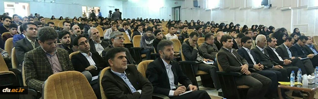 دکتر ساکی در همایش دانش آموختگان دانشگاه در استان چهار محال بختیاری:

معلمان فکور و پژوهنده رکن مدارس اثربخش هستند 3