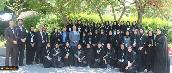 اهداء لوح تقدیر و جوایز دانشجو معلمان ورزشکار شرکت کننده در اولین المپیاد ملی ورزش همگانی