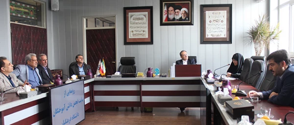 دکتر مهرمحمدی در مراسم رونمایی از سایت دانش آموختگان:

دانش آموختگان بخاطر احساس تعلق سازمانی و هویت در پیوند با دانشگاه محل تحصیل خدمت توسعه  آن را از طریق انجمن دانش آموختگان مورد توجه قرار دهند 2