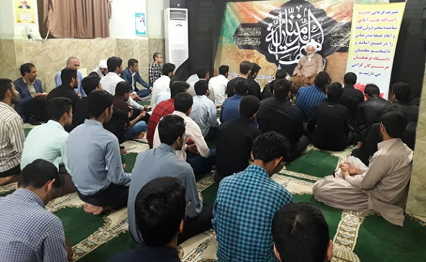 با سخنرانی آیت الله نعیم آبادی برگزار شد:

مراسم هفتگی هیئت دانشجویی سیدالشهداءعلیه السلام پردیس شهید بهشتی هرمزگان
 5