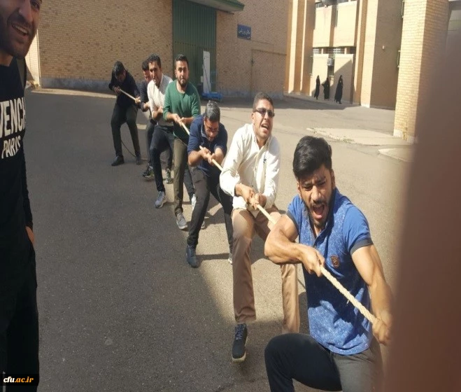 برگزاری مسابقات ورزشی به مناسبت هفته تربیت بدنی در پردیس های استان قزوین