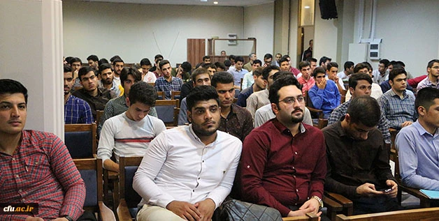 دکتر حاتمی رئیس مرکز مطالعات پدافند غیر عامل کشور:

ابزارمعلمان برای مقابله با بحران در پدافند غیر عامل قلم، کاغذ، ارتباطات عاطفی، کامپیوتر و اینترنت خواهد بود
 2